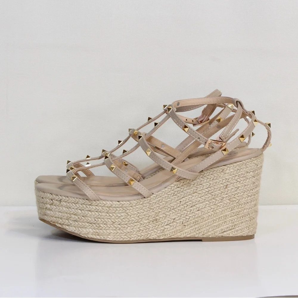 Bamboo Tan Strappy Espadrille Platform Studded Gladiator Sandals NWOT